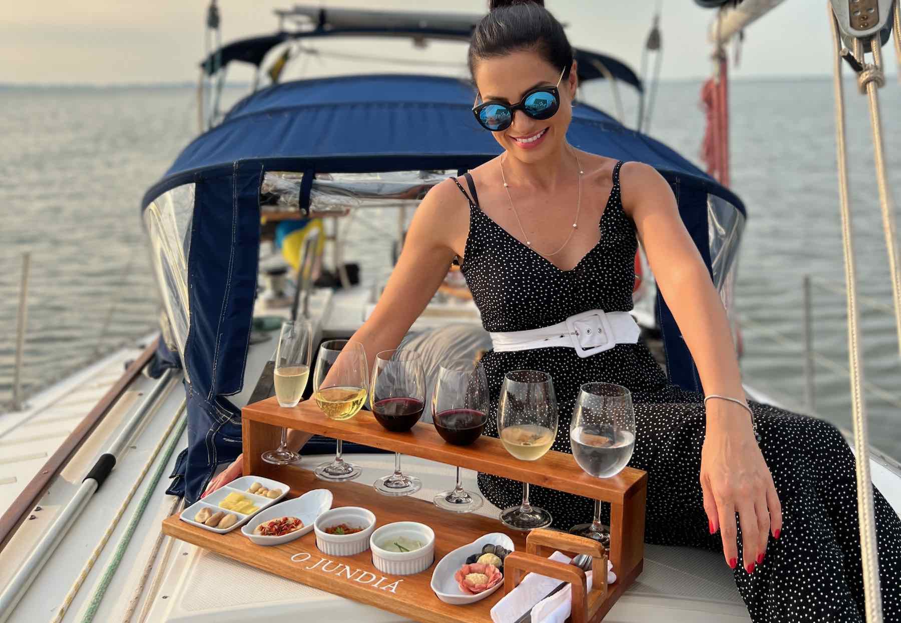porto alegre passeio de barco com harmonização de vinhos