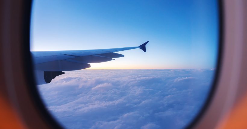 Cinco dicas de como organizar viagem de negócios Viagem aérea